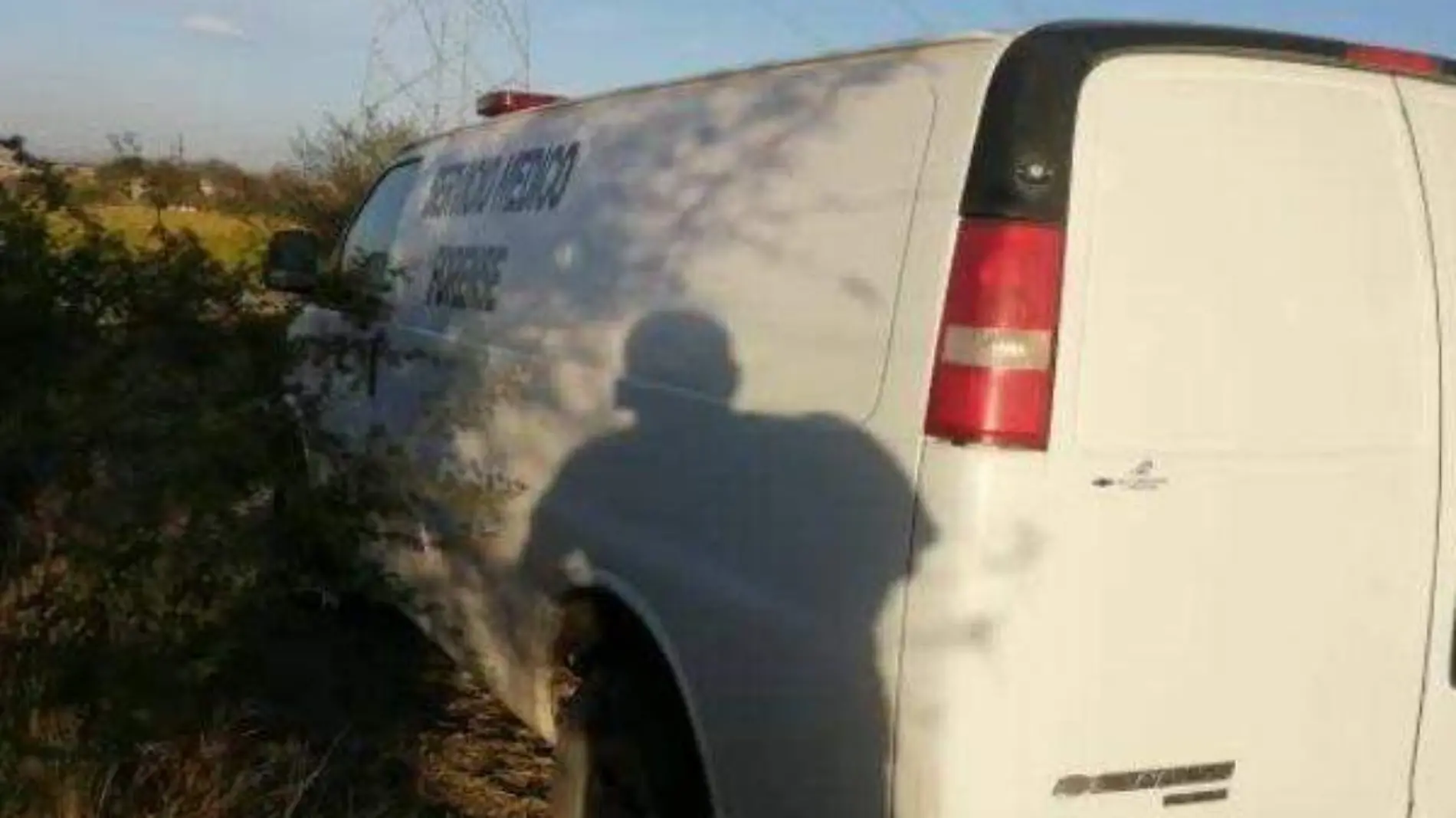 En el lugar de lo ocurrido se informó que fueron algunos ciudadanos que iban caminando por la zona los que percibieron el fétido olor y se acercaron (1)